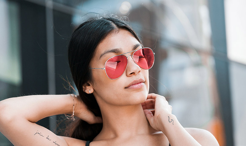 red sunglasses